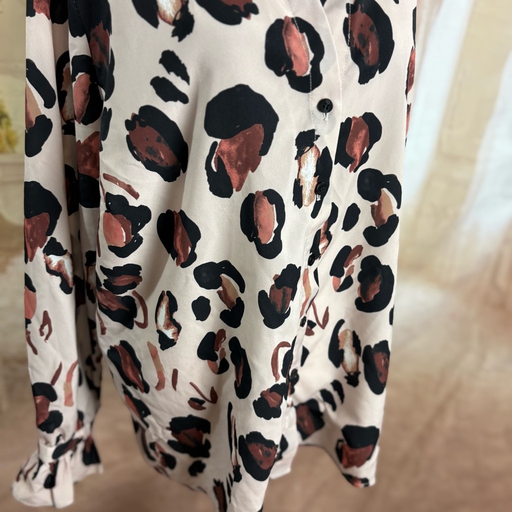 Eloquii Eloquii Brown and Red Leopard Print Blouse Relaxed Fit - Picture 7 of 10